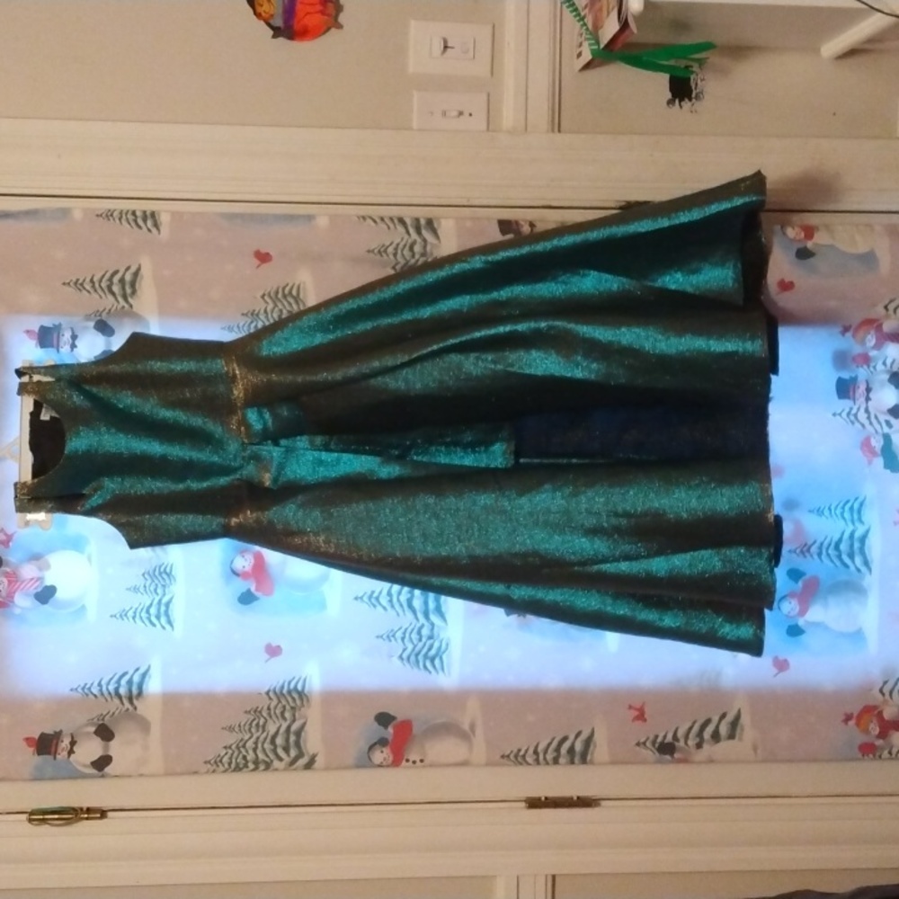 Beautiful between girls gown